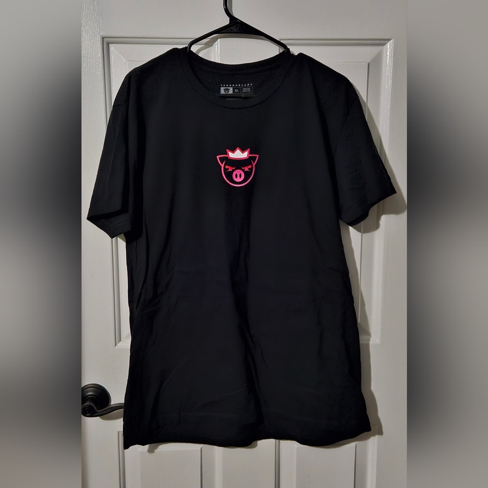 Technoblade Never Dies short sleeve tee